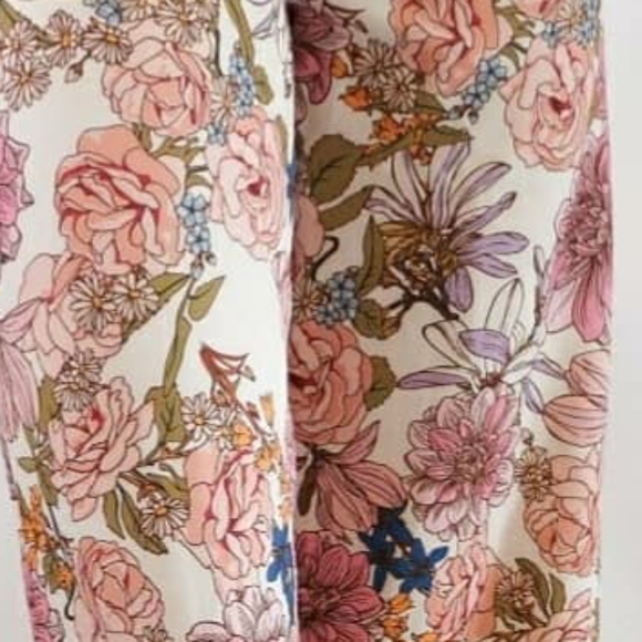 NEW- Meet Me In Paris Wide Leg Floral Pants - Picture 2 of 4